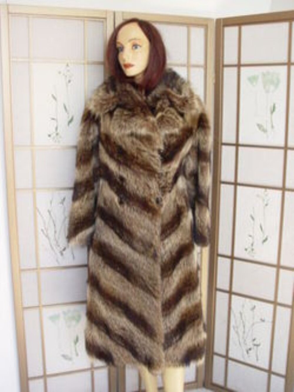 $PRE-OWNED RACCOON RACOON FUR COAT WOMEN SZ 2-4